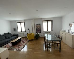 Living room of Apartment to rent in Vitoria - Gasteiz  with Heating, Parquet flooring and Furnished