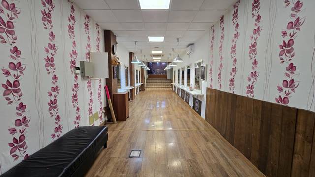 Local comercial en Venta en Calle de Emilio Ferrari, 8 en Pueblo Nuevo