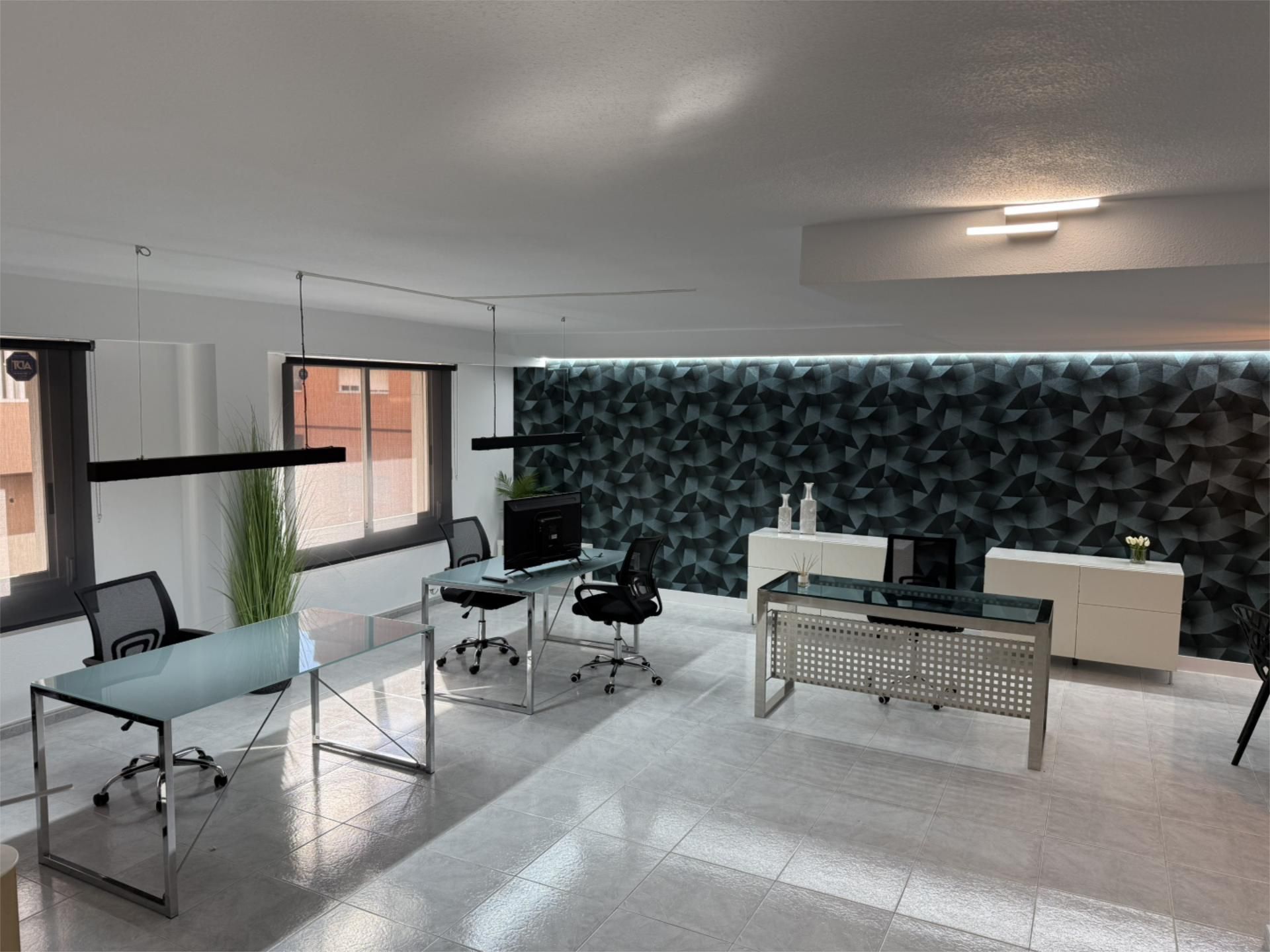 Office to rent in Elche / Elx