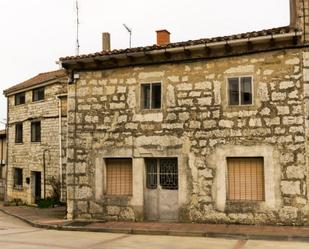 Vista exterior de Casa o xalet en venda en Rubena amb Jardí privat