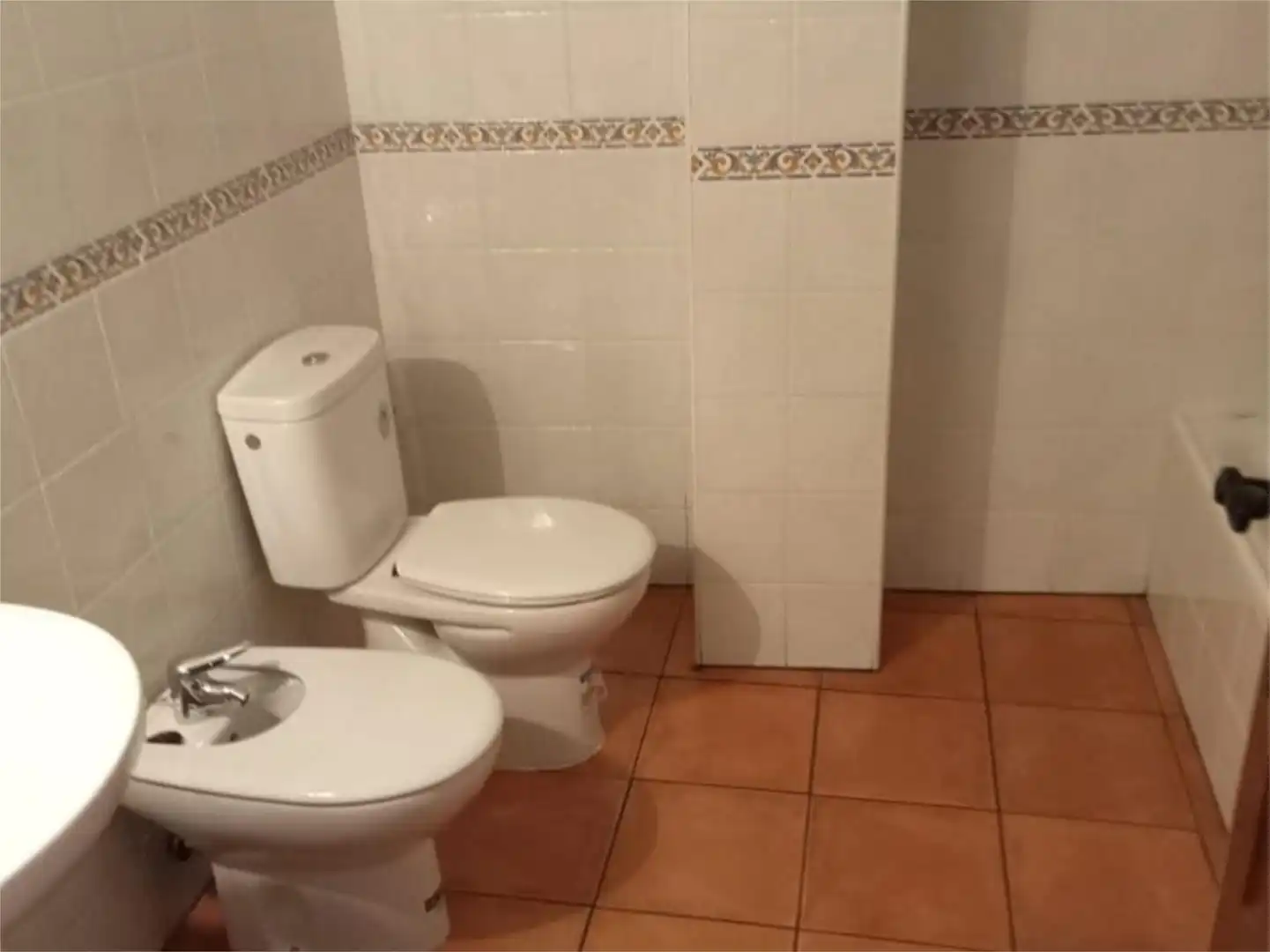 Flat for sale in Calle Real, 4, Villacastín Bathroom of Flat for sale in Villacastín with Terrace, Storage room and Balcony