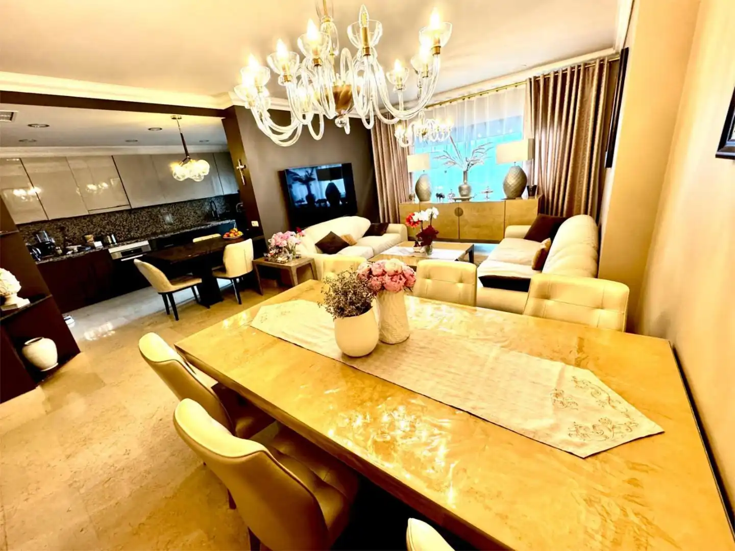 Wohnung zum Verkauf in Via Brijan, 5, Montemayor - Marbella Club Esszimmer von Wohnung zum Verkauf in Benahavís mit Klimaanlage, Heizung und Privatgarten