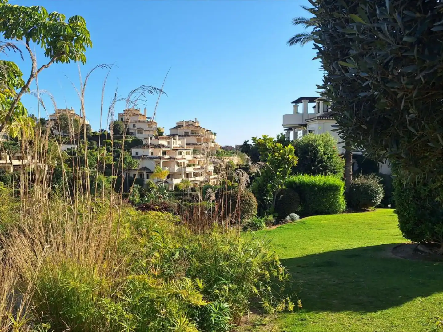 Wohnung zum Verkauf in Via Brijan, 5, Montemayor - Marbella Club Garten von Wohnung zum Verkauf in Benahavís mit Klimaanlage, Heizung und Privatgarten