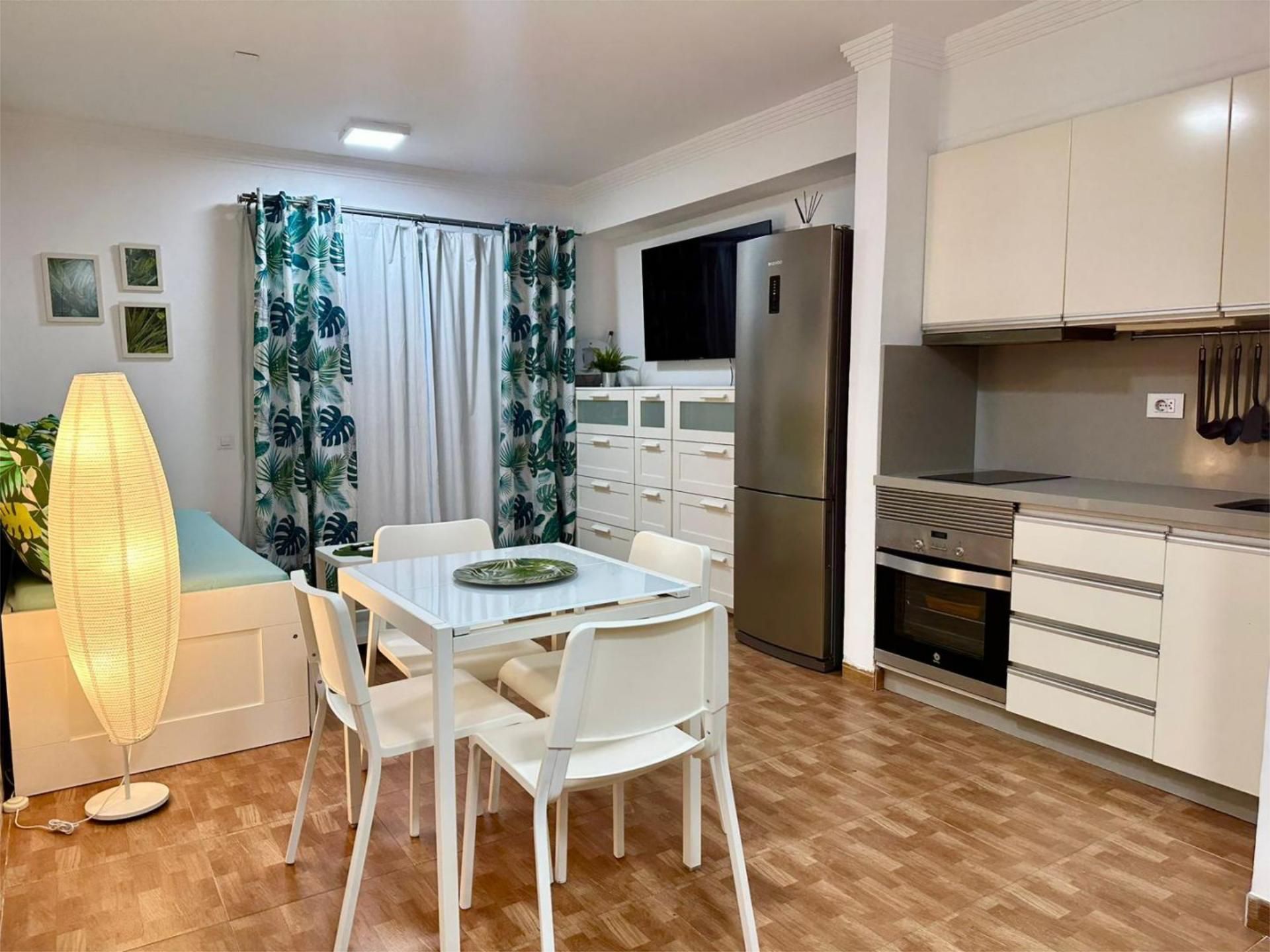 Kitchen of Flat for sale in San Bartolomé de Tirajana  with Air Conditioner, Heating and Private garden