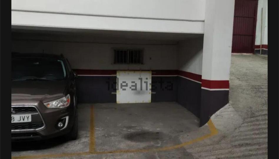 Garage to rent in Calle de Miguel Ángel Blanco, 18, Valdefierro, Zaragoza - image 1 Photo 1 of Garage to rent in Calle de Miguel Ángel Blanco, 18, Valdefierro, Zaragoza