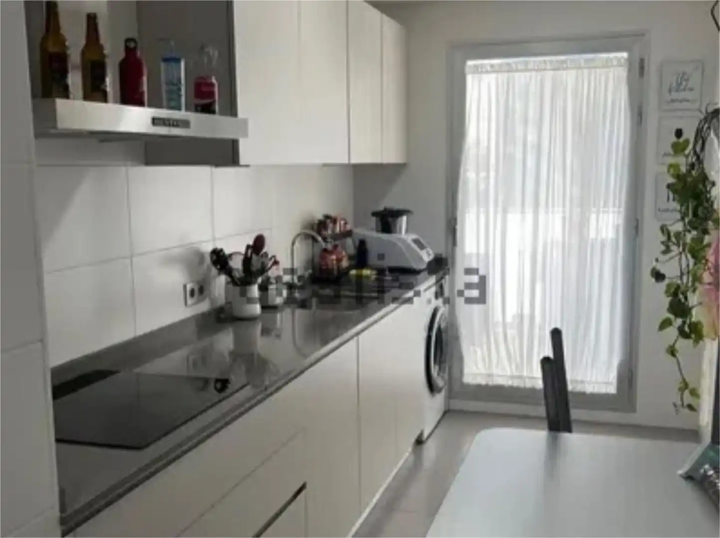 Piso en venta en Calle Regaliz, 15, Nueva Almería - Cortijo Grande - Vega de Acá Cocina de Piso en venta en Almería con Terraza, Trastero y Amueblado