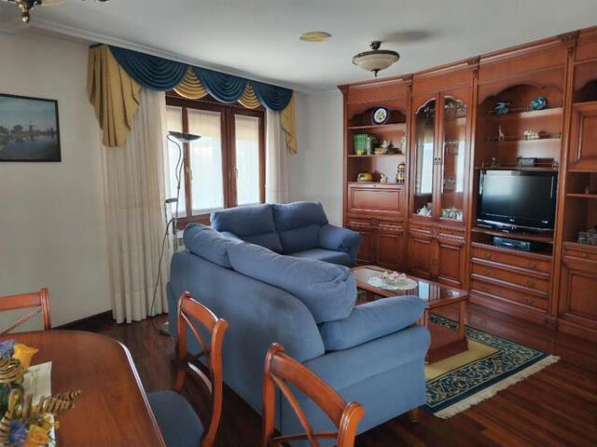 Living room of Flat for sale in Villabuena de Álava / Eskuernaga  with Terrace