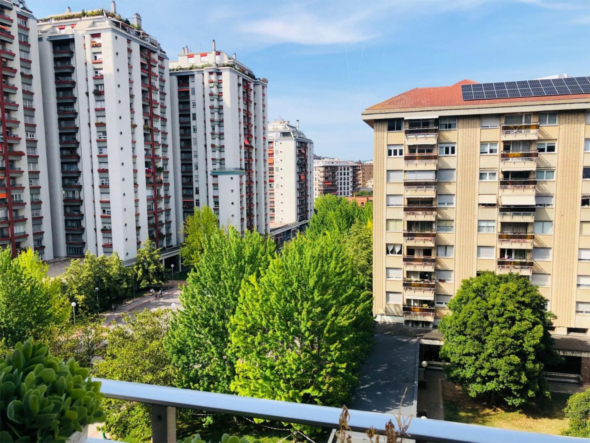 Exterior view of Flat for sale in  Pamplona / Iruña