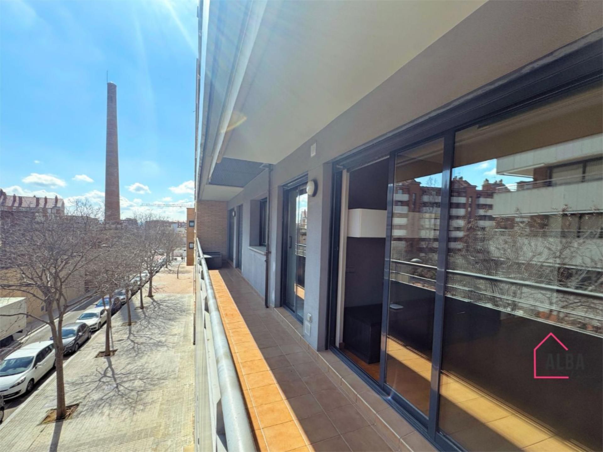 Exterior view of Flat for sale in Sabadell  with Air Conditioner and Balcony