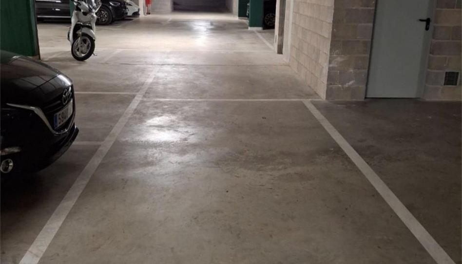 Garatge de lloguer a Carrer de Joan Miró, 40, Finestrelles, Barcelona - imatge 1 Foto 1 de Garatge de lloguer a Carrer de Joan Miró, 40, Finestrelles, Barcelona