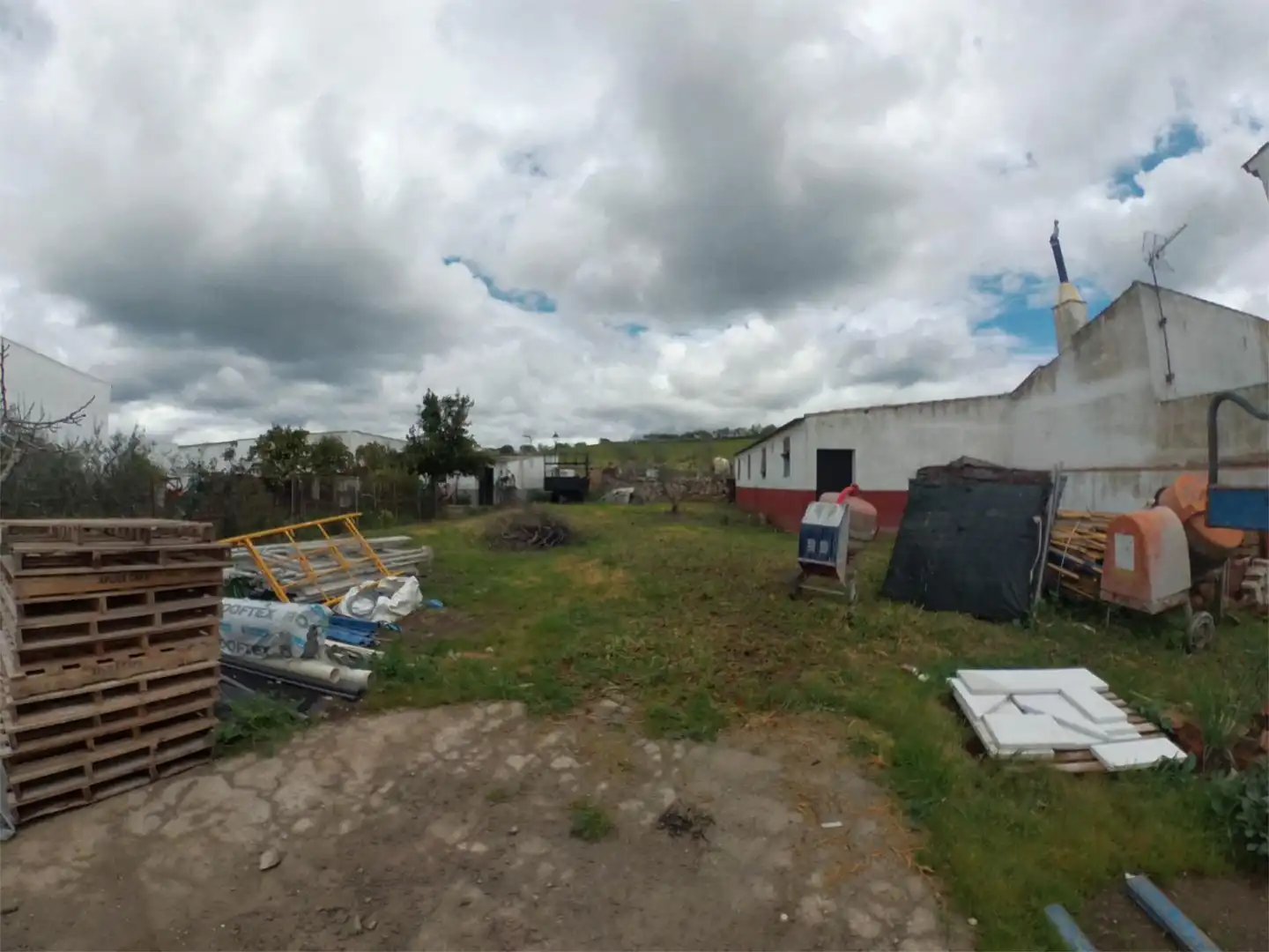 Grundstücke zum Verkauf in Almadén de la Plata