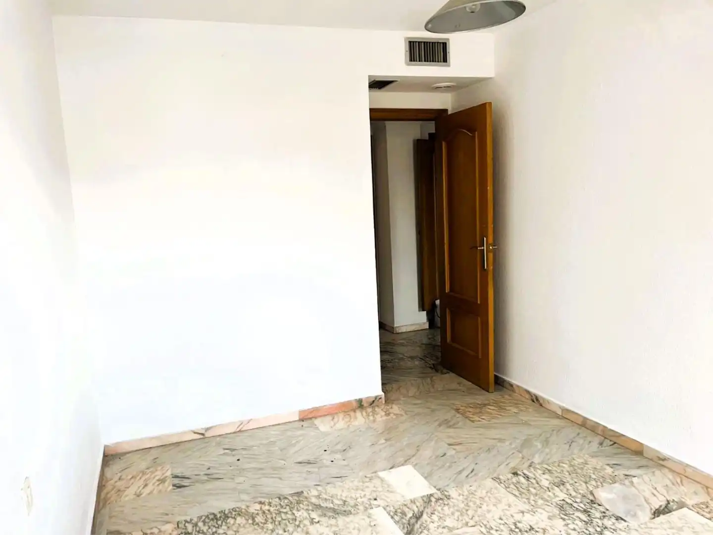 Attic for sale in Granada  with Air Conditioner, Heating and Terrace