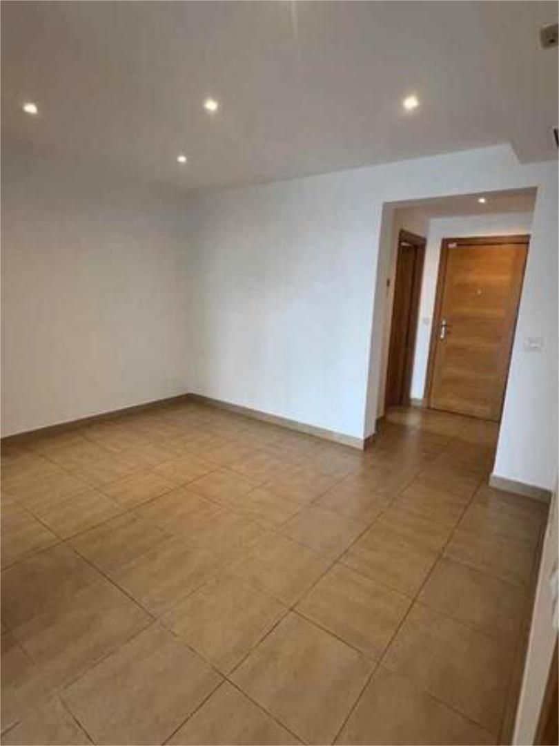 Flat for sale in  Sevilla Capital  with Heating, Private garden and Storage room