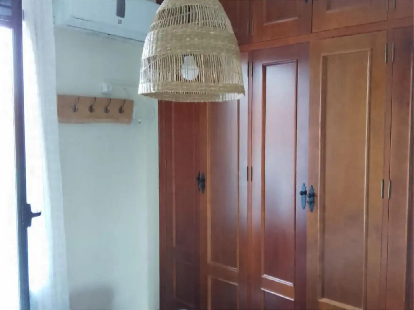 Casa adosada en venta en Guadalcanal Habitación de Casa adosada en venta en Guadalcanal con Aire acondicionado, Amueblado y Balcón