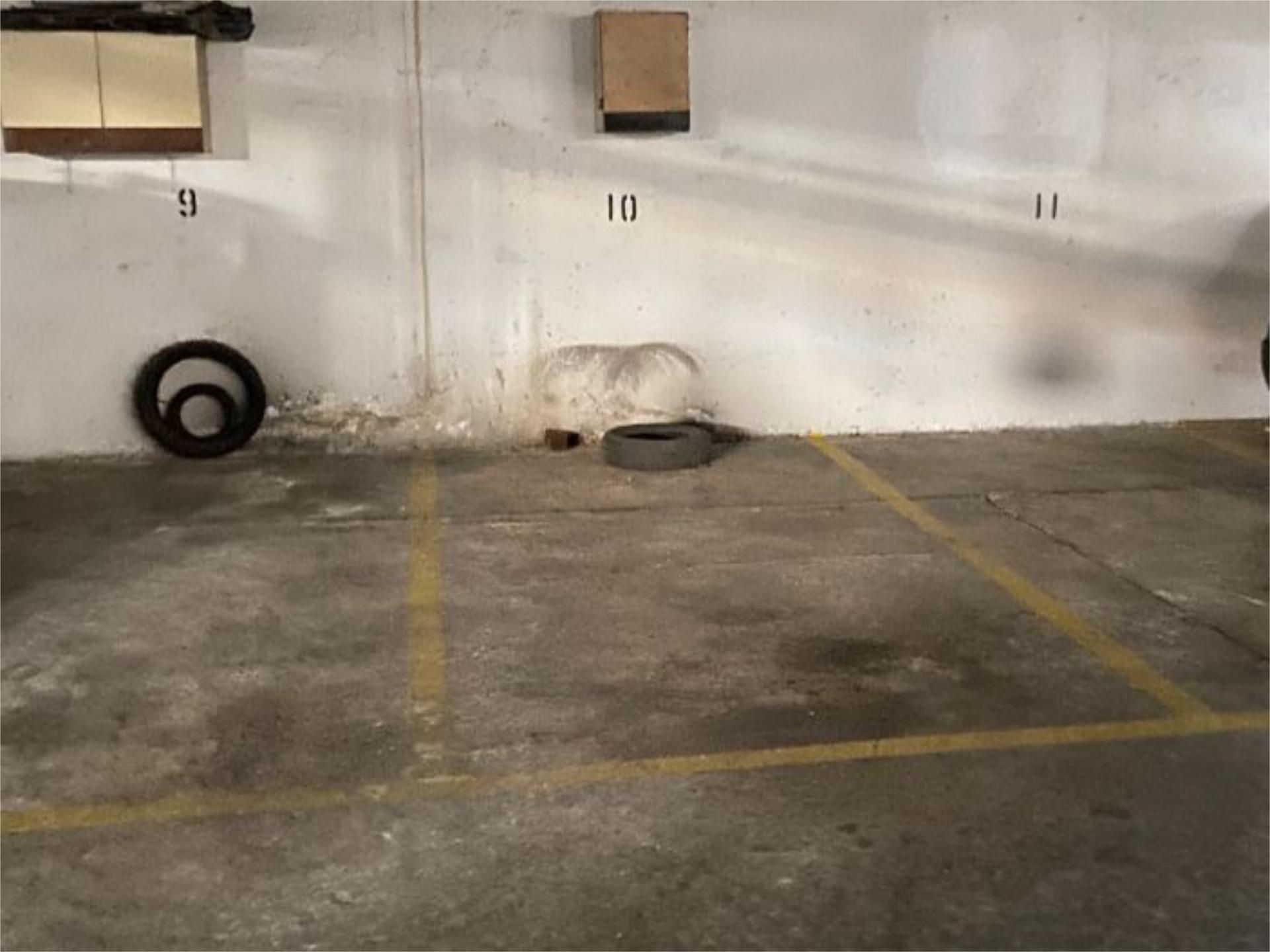Aparcament de Garatge en venda en  Sevilla Capital
