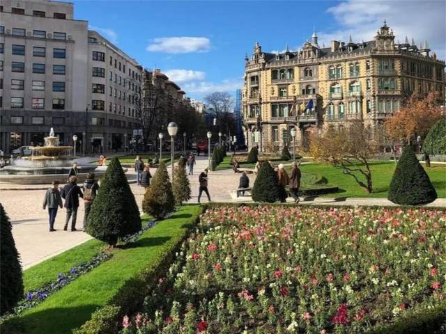 Local comercial en Venta en Federico Moyúa Plaza, 1 en Campuzano