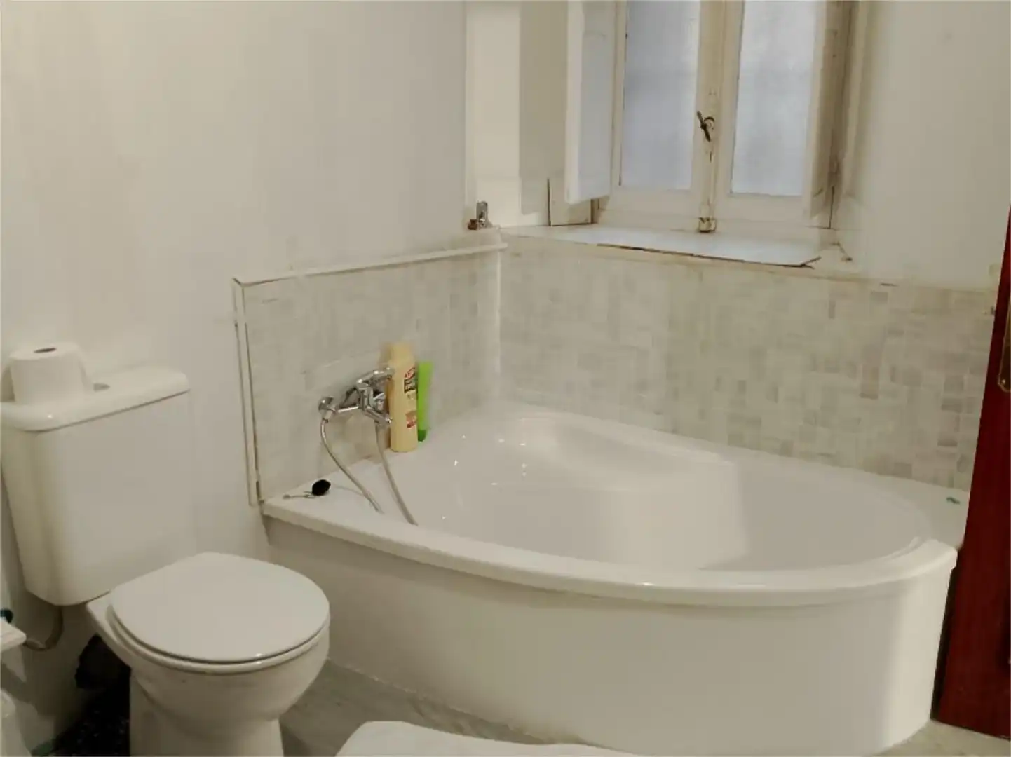 Bathroom of Flat for sale in Luena   with Private garden, Terrace and Storage room