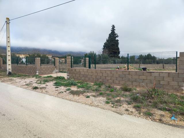 Terreno en Venta en Calle Diseminados, 1980 en Caudete
