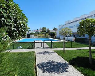 Swimming pool of Single-family semi-detached to rent in Conil de la Frontera  with Air Conditioner, Heating and Private garden