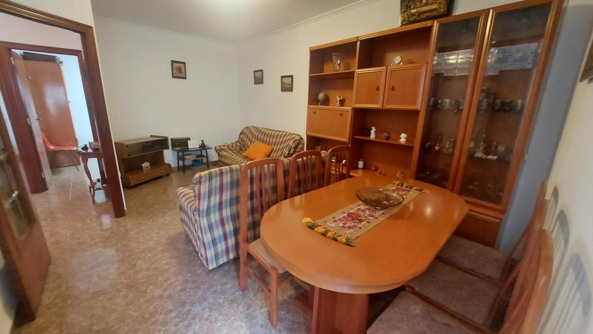 Sala d'estar de Casa adosada en venda en Castellón de la Plana / Castelló de la Plana amb Aire condicionat, Calefacció i Jardí privat