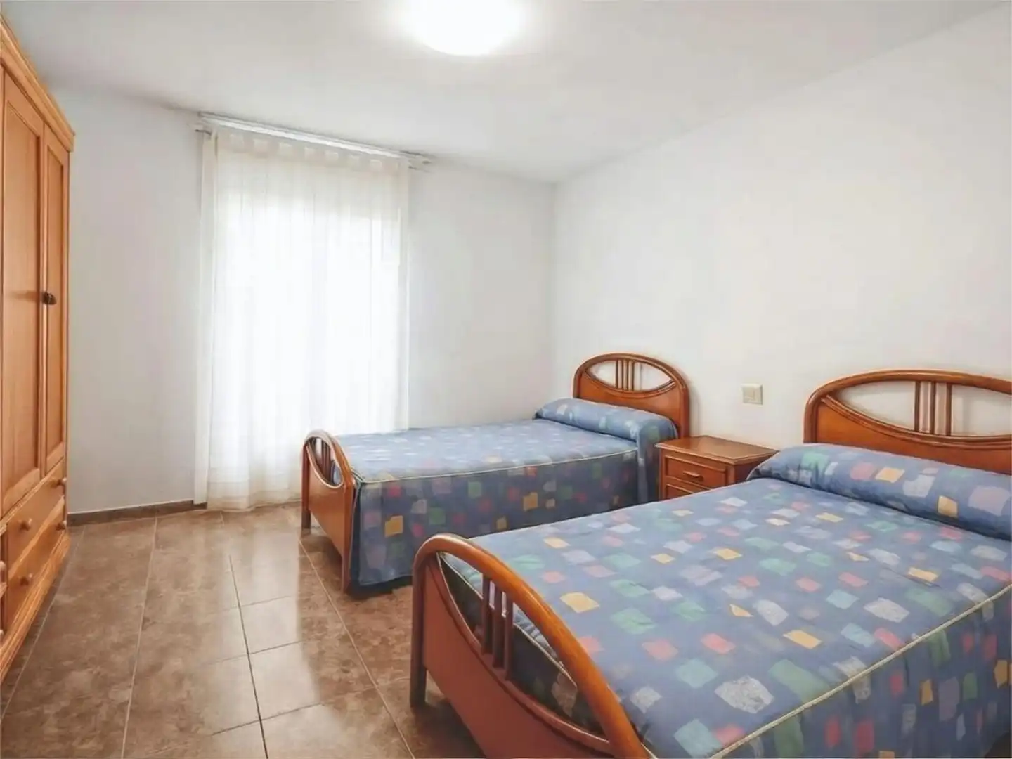 Einfamilien-Reihenhaus zum Verkauf in Carrer Roger de Lauria, 3, Plaza Donoso Cortés - Avenida Magdalena Schlafzimmer von Einfamilien-Reihenhaus zum Verkauf in Castellón de la Plana / Castelló de la Plana mit Klimaanlage, Heizung und Terrasse