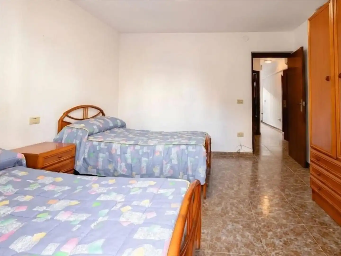Einfamilien-Reihenhaus zum Verkauf in Carrer Roger de Lauria, 3, Plaza Donoso Cortés - Avenida Magdalena Schlafzimmer von Einfamilien-Reihenhaus zum Verkauf in Castellón de la Plana / Castelló de la Plana mit Klimaanlage, Heizung und Terrasse