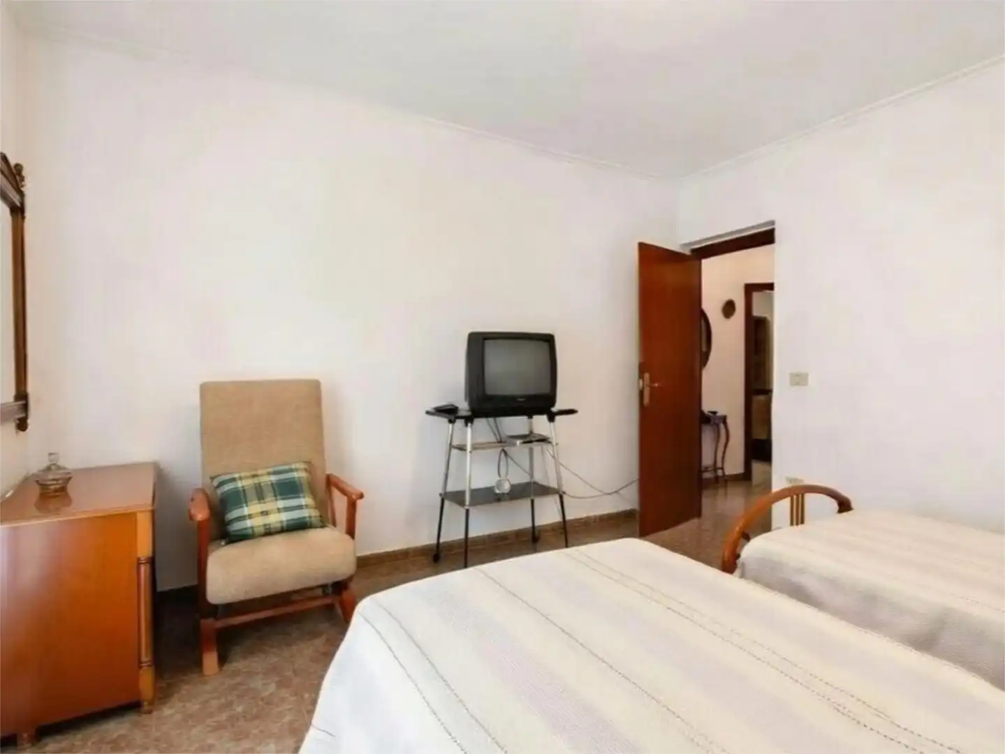 Einfamilien-Reihenhaus zum Verkauf in Carrer Roger de Lauria, 3, Plaza Donoso Cortés - Avenida Magdalena Schlafzimmer von Einfamilien-Reihenhaus zum Verkauf in Castellón de la Plana / Castelló de la Plana mit Klimaanlage, Heizung und Terrasse