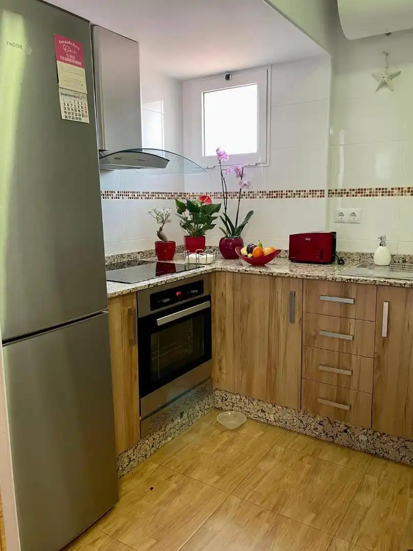 Local en venta en Carrer Rap, 4, Les Bassetes - El Marjal Cocina de Local en venta en Dénia con Aire acondicionado, Parquet y Amueblado