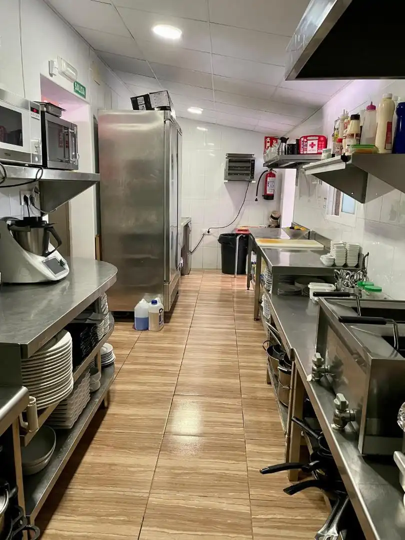 Local en venta en Carrer Rap, 4, Les Bassetes - El Marjal Cocina de Local en venta en Dénia con Aire acondicionado, Parquet y Amueblado