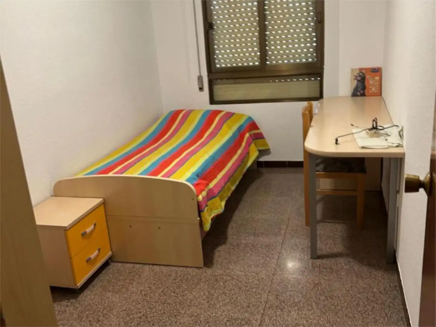 Bedroom of Flat for share in Onil