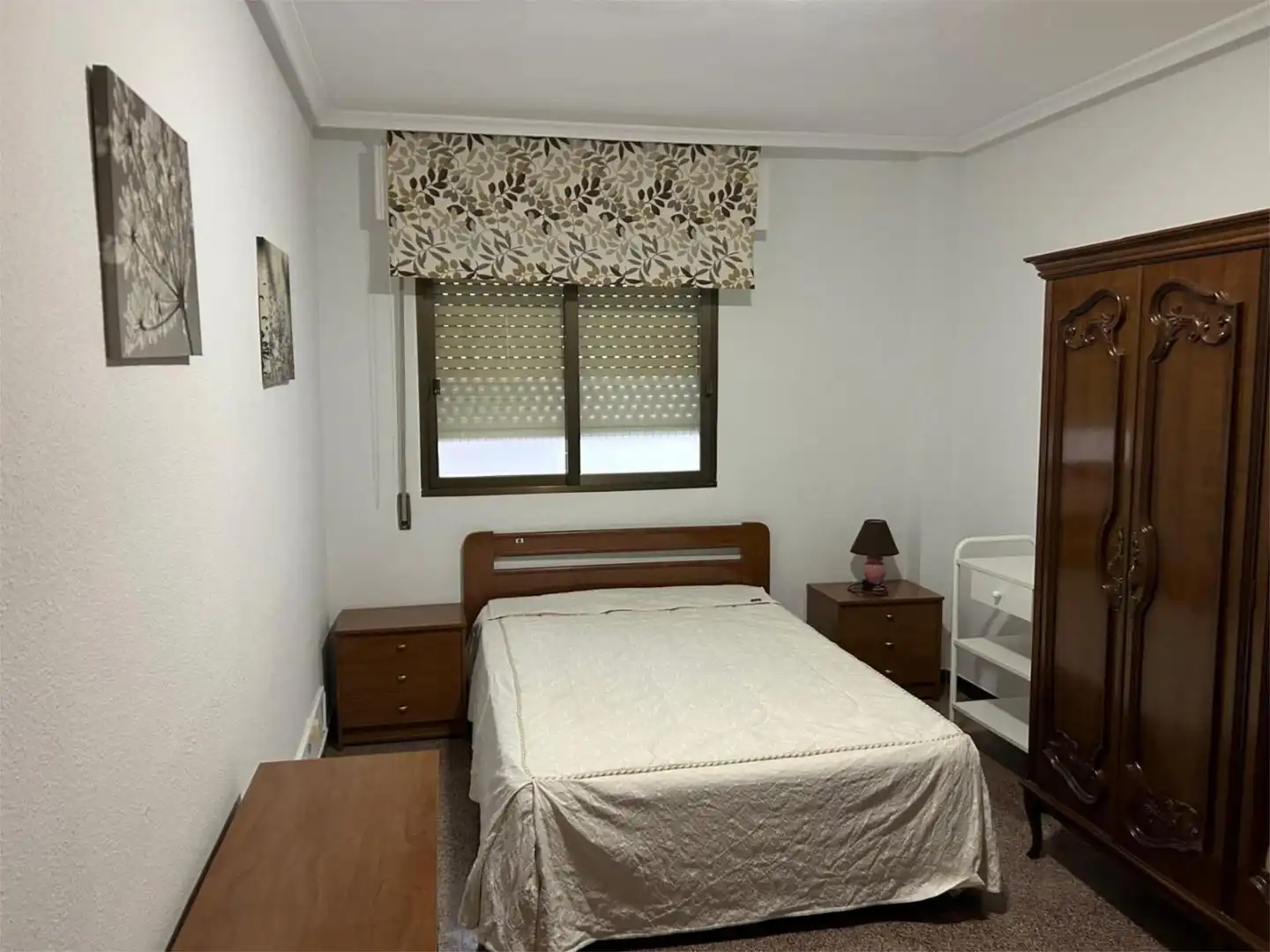 Bedroom of Flat for share in Onil