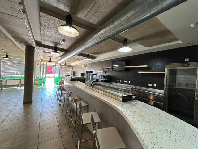 Local comercial en Alquiler en Avenida de Benidorm, 45 en Arnedo