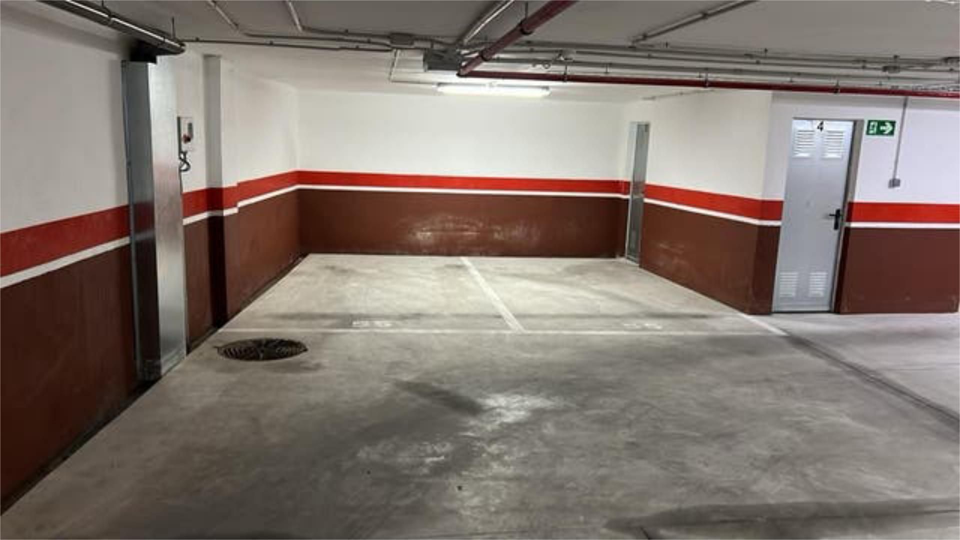 Box room to rent in Oliva pueblo