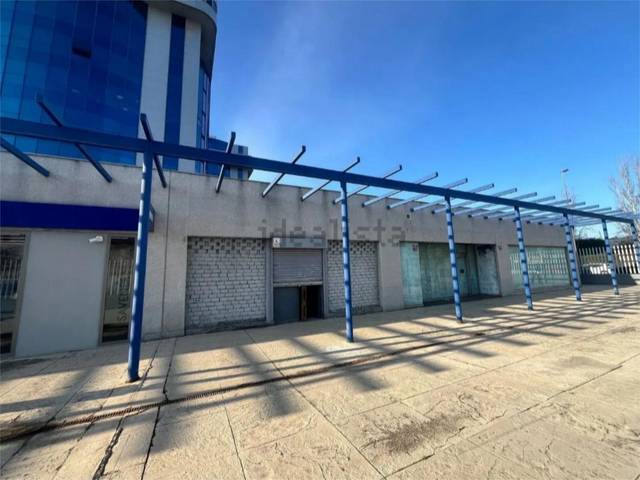 Local comercial en Venta en Calle Astronomía, 4 en San Jerónimo - La Bachillera