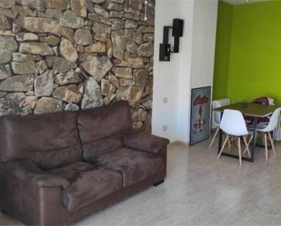 Sala d'estar de Pis en venda en Terrassa amb Balcó