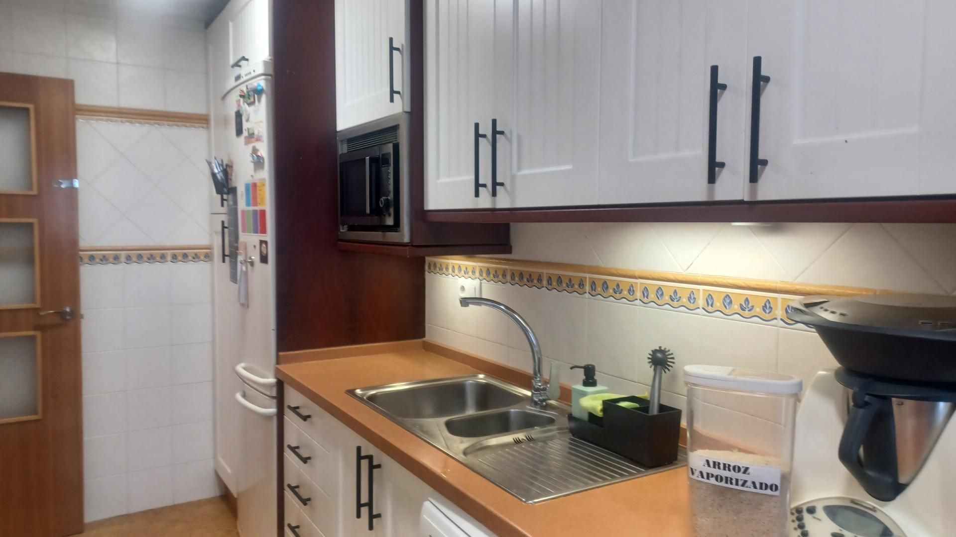 Kitchen of Flat for sale in Jerez de la Frontera  with Air Conditioner, Private garden and Terrace
