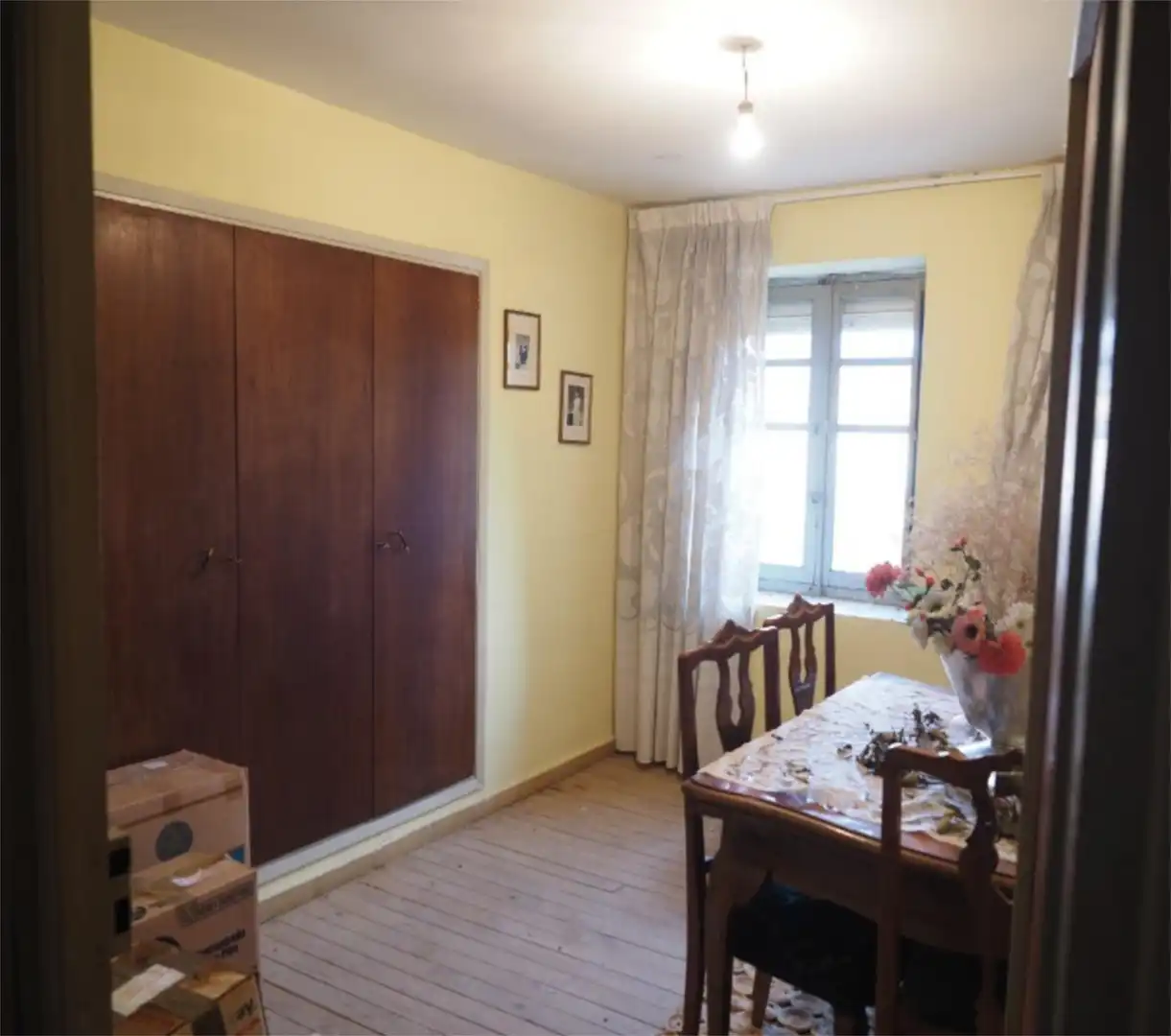 Habitación de Casa adosada en venta en Valdefresno