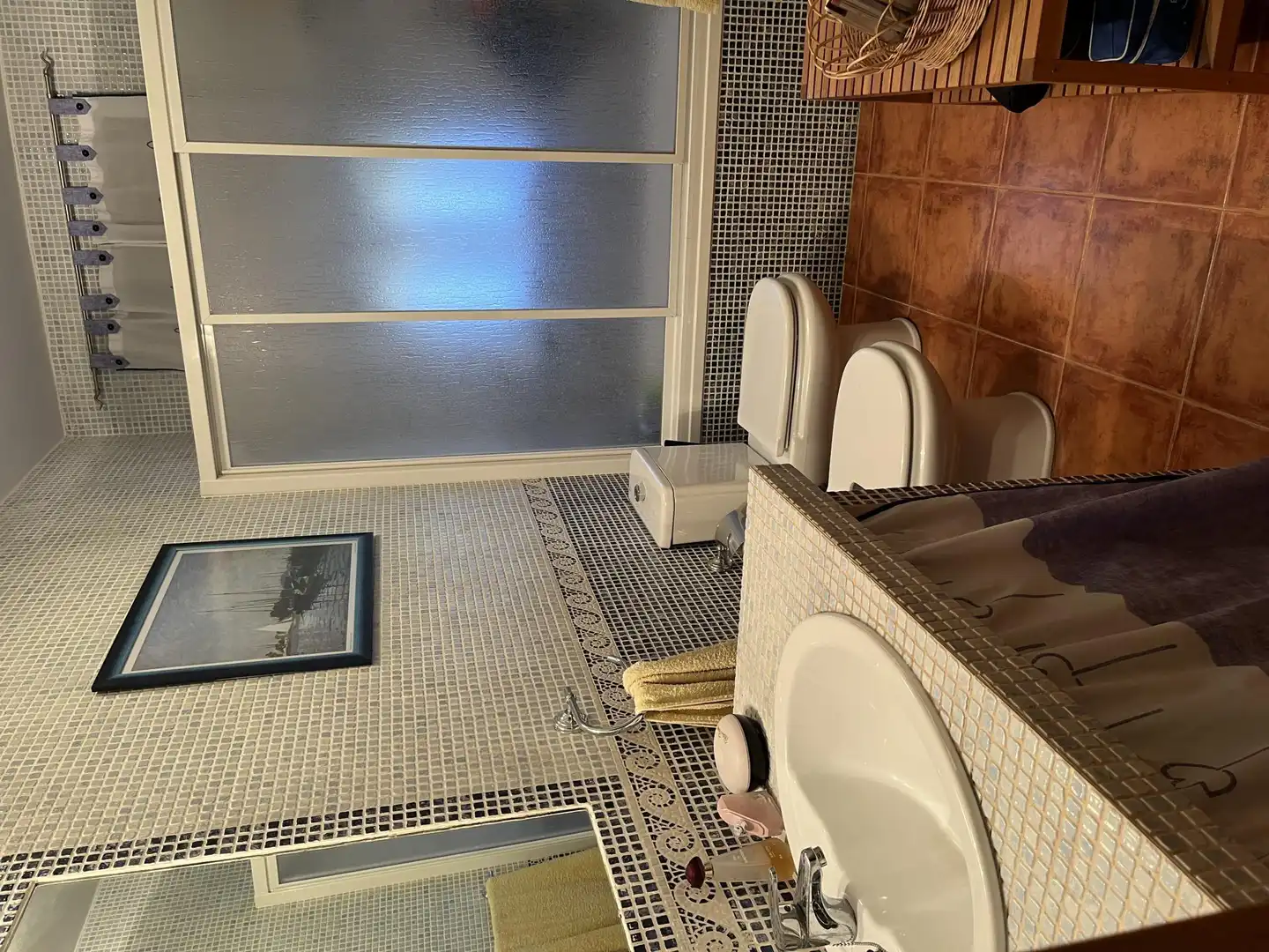 Houses for sale in N-320a, 233, Auñón Bathroom of Houses for sale in Auñón with Terrace and Swimming Pool
