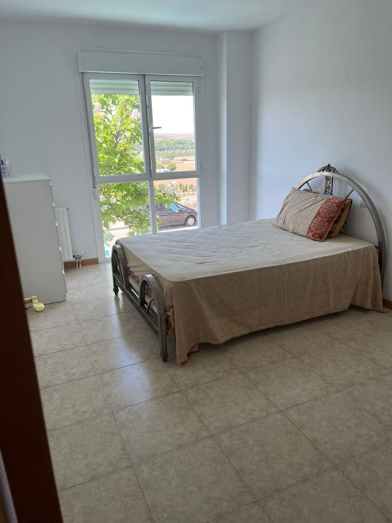 Flat to share in Calle Ávila, 9, La Montaña - El Cortijo