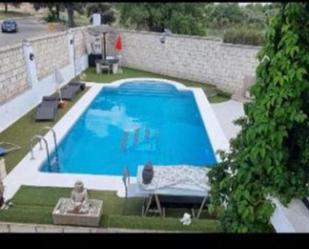 Swimming pool of House or chalet to share in Santa Cruz del Retamar  with Air Conditioner, Heating and Private garden