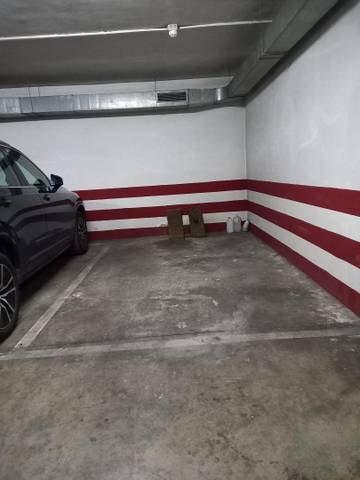 Garaje en Alquiler en Calle Trastámara, 21 en Arenal - Museo