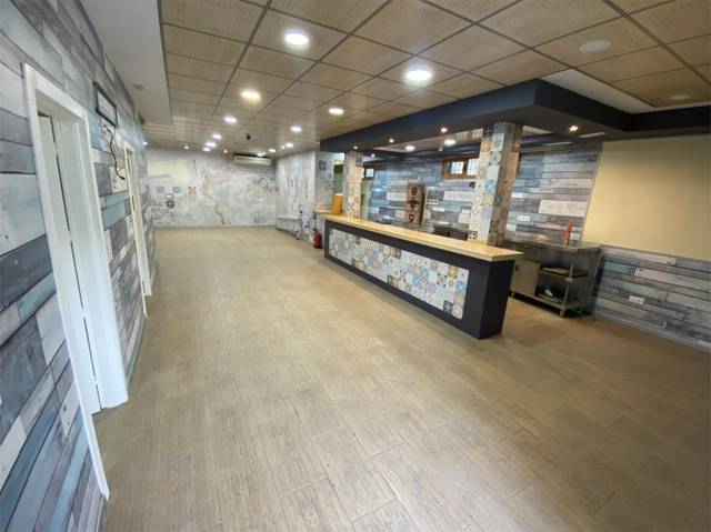 Local comercial en Alquiler en Pasaje Almeria F en Castilleja de la Cuesta