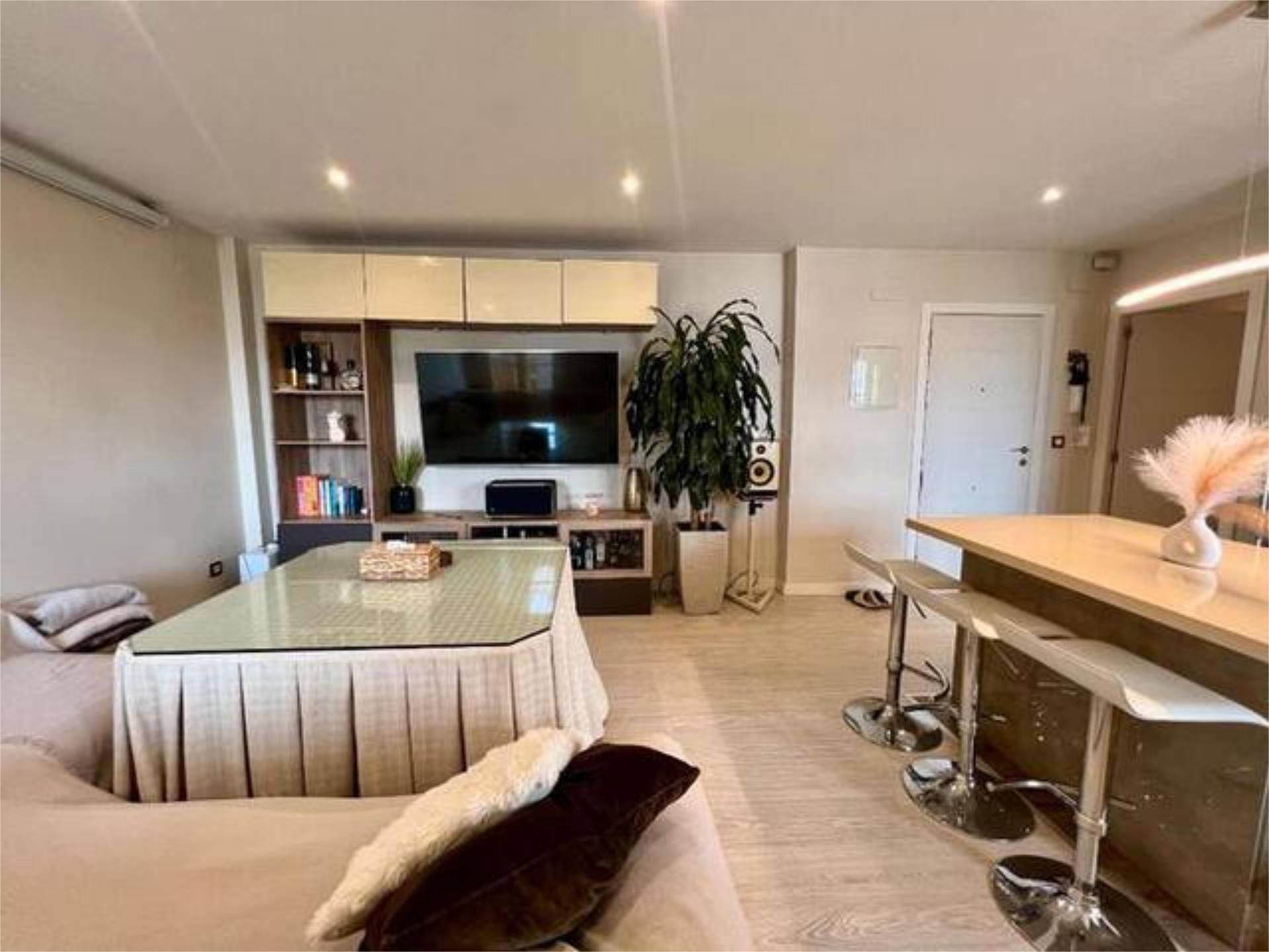 Wohnzimmer von Dachboden zum verkauf in Posadas mit Heizung, Terrasse und Abstellraum