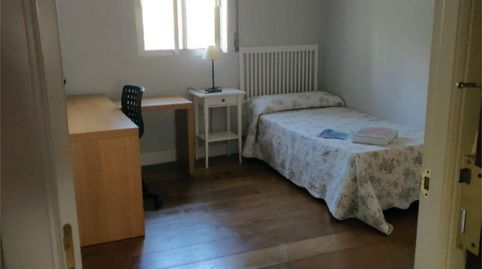 Foto 4 de Piso de alquiler en Plaza del Aljarafe, 13, El Plantinar – Avda. La Paz - El Juncal, Sevilla Capital