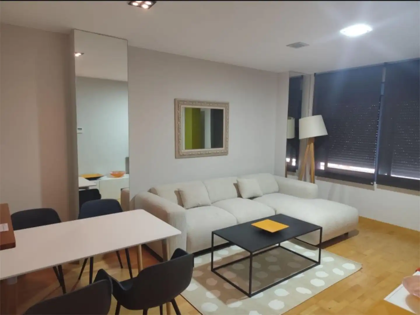 Piso en venta en Calle Eslava, 14, Perchel Sur - Plaza de Toros Vieja Sala de estar de Piso en venta en Málaga con Aire acondicionado, Jardín privado y Amueblado