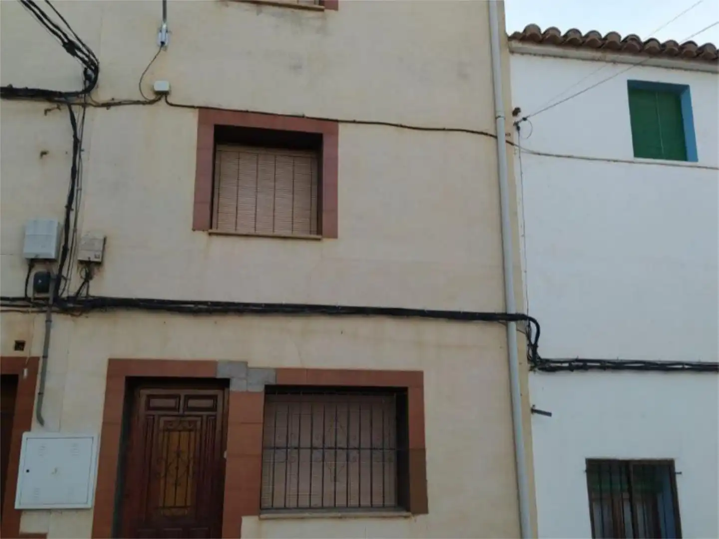 Pis en venda a Calle Rocasolano, 114, Monreal del Campo Vista exterior de Pis en venda en Monreal del Campo amb Terrassa, Traster i Moblat