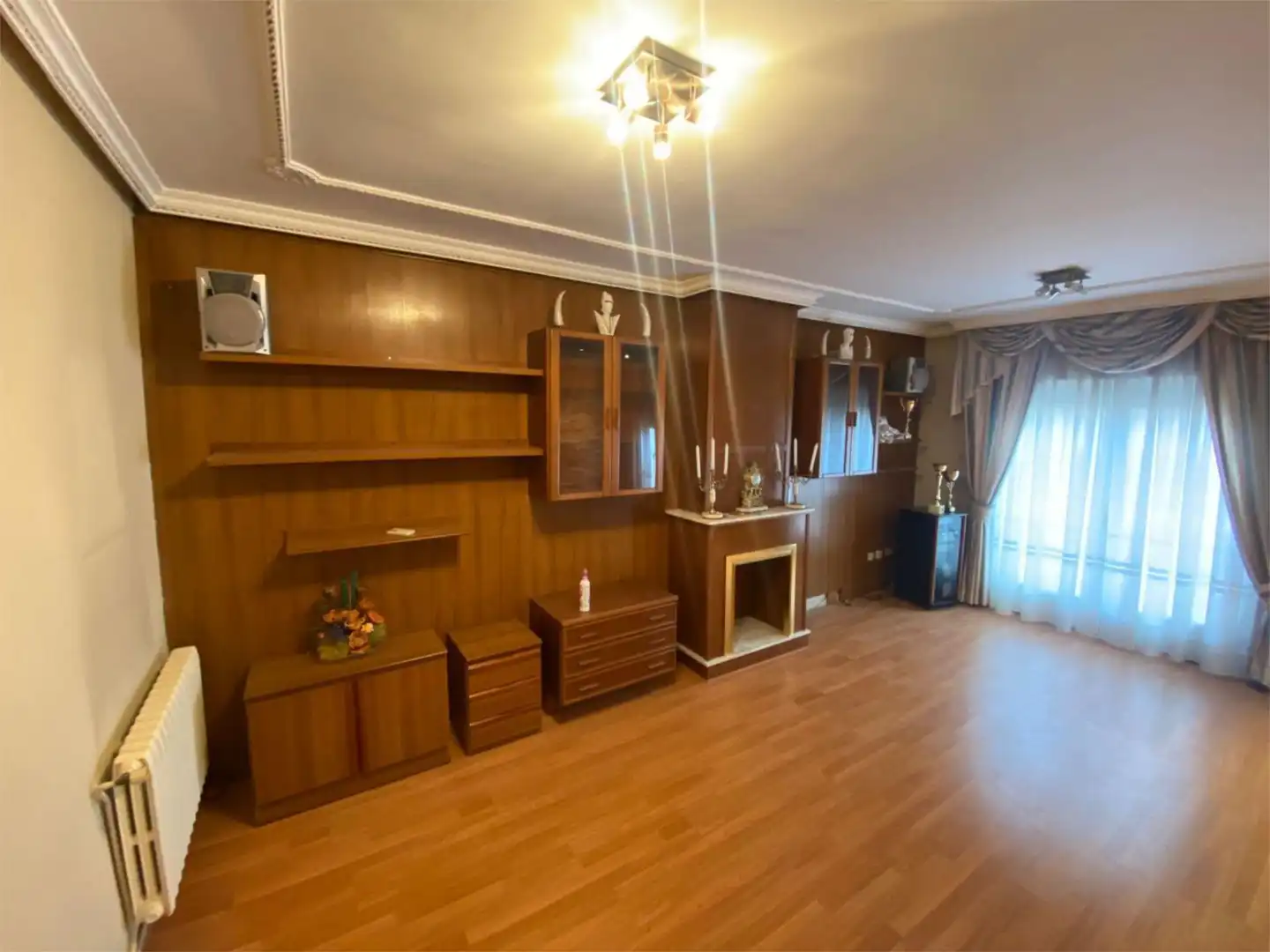 Casa adosada en venda a Travesía Pelayo, 5, Daimiel Sala d'estar de Casa adosada en venda en Daimiel amb Aire condicionat, Terrassa i Balcó
