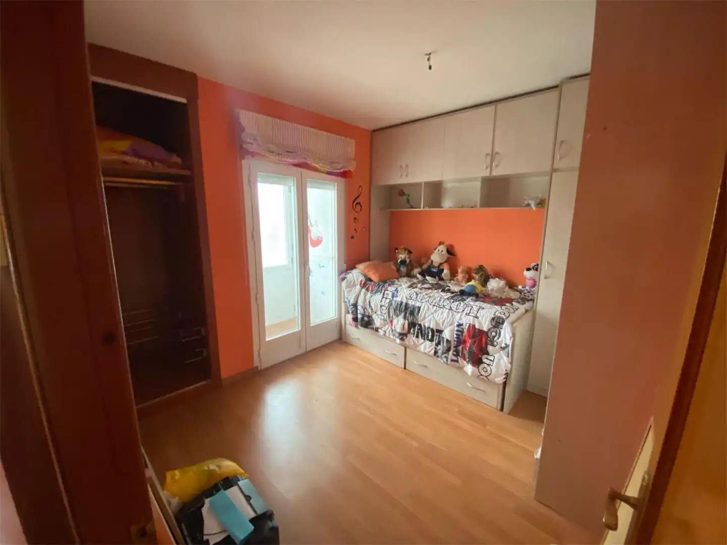 Casa adosada en venda a Travesía Pelayo, 5, Daimiel Dormitori de Casa adosada en venda en Daimiel amb Aire condicionat, Terrassa i Balcó