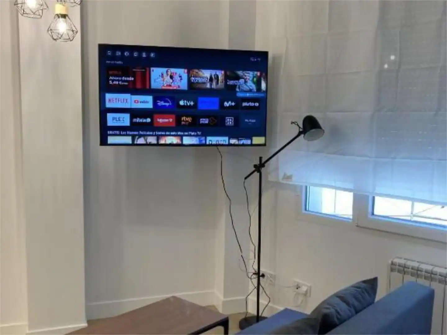 Flat for rent in Calle Pinos Alta, 11, Valdeacederas Living room of Flat for rent in Madrid with Air Conditioner, Terrace and Community parking