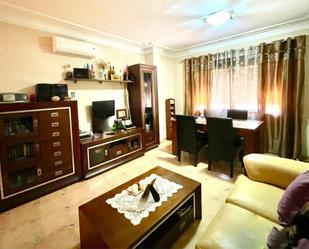 Living room of Flat for sale in Alatoz  with Air Conditioner, Heating and Furnished